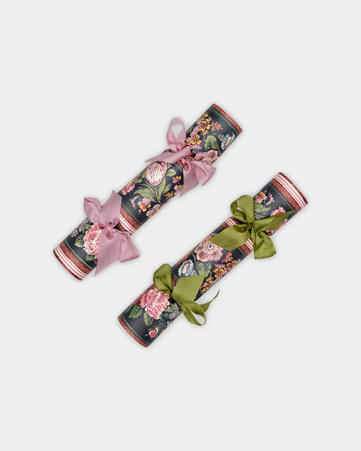 Set of Six Christmas Crackers: Gertrude