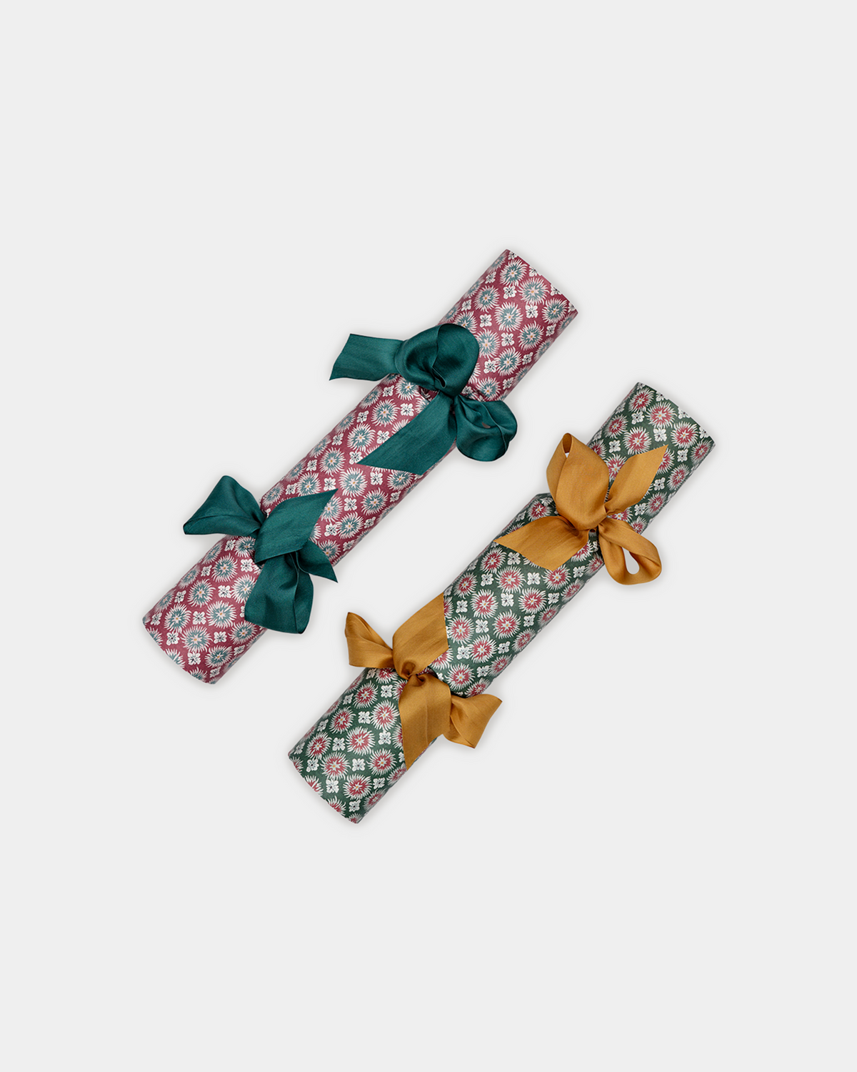 Set of Six Christmas Crackers: Urchin