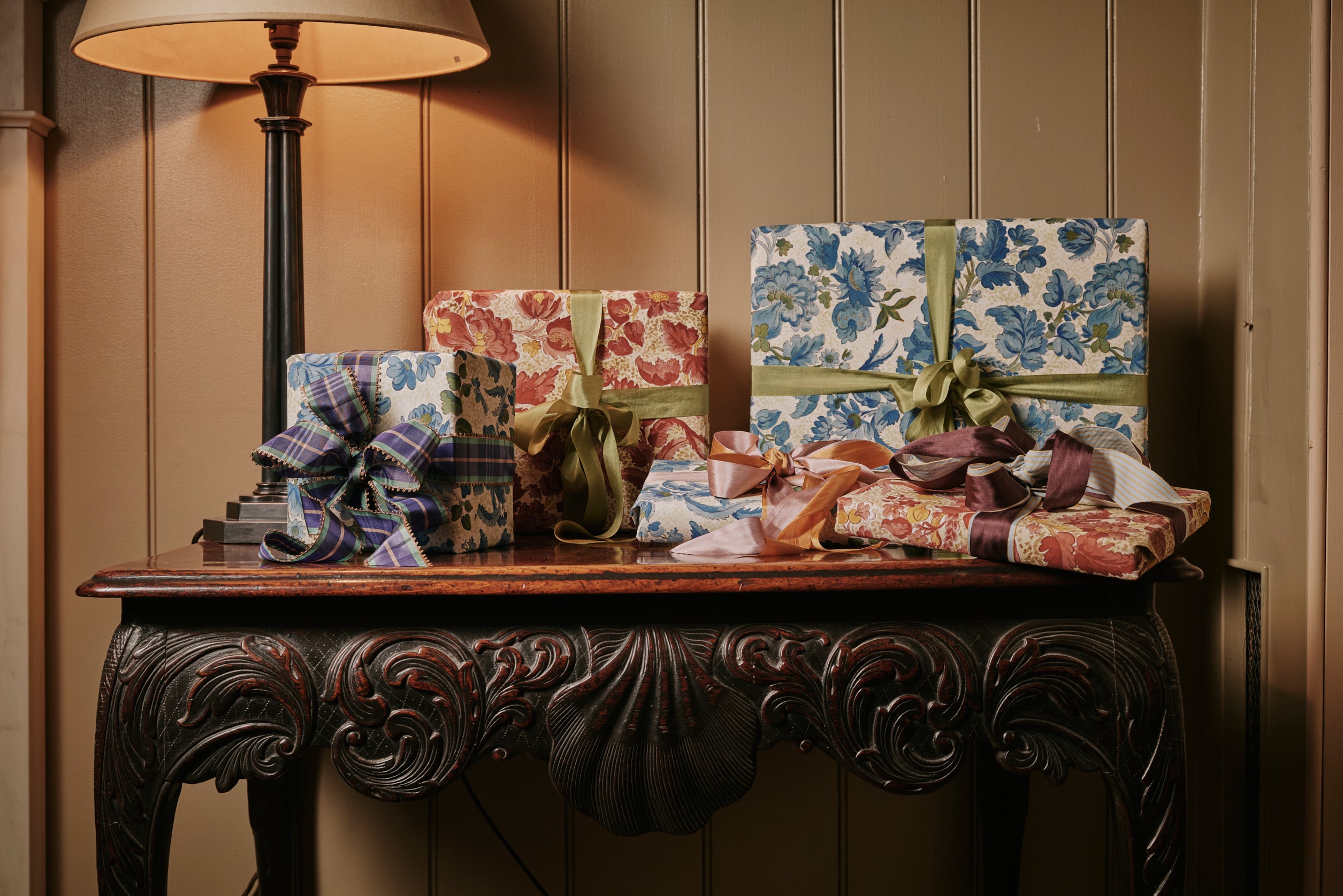 Wrapping Paper Roll: Garthwaite, Red