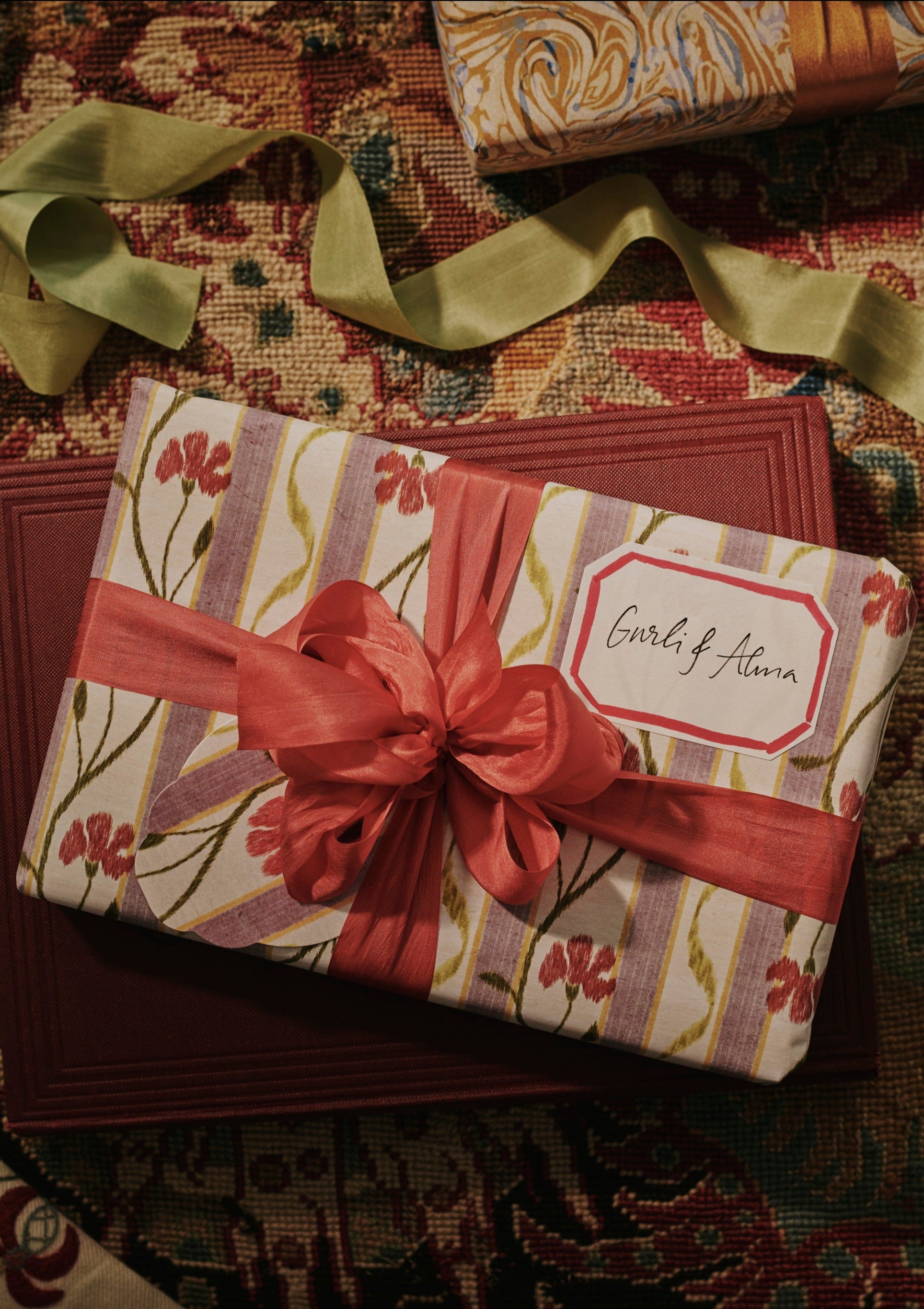 Set of 4 Gift Tags: Ikat Rose