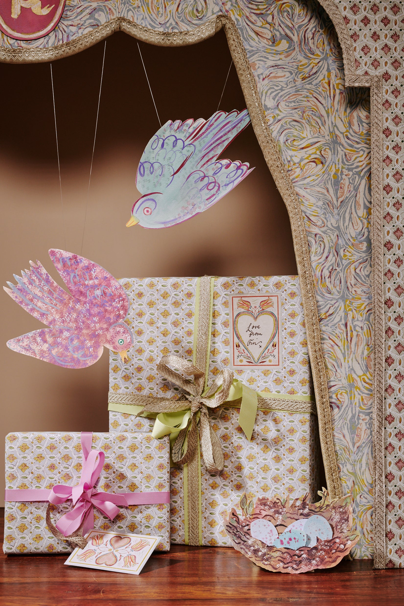 Wrapping Paper Roll: Neville Chain, Lilac