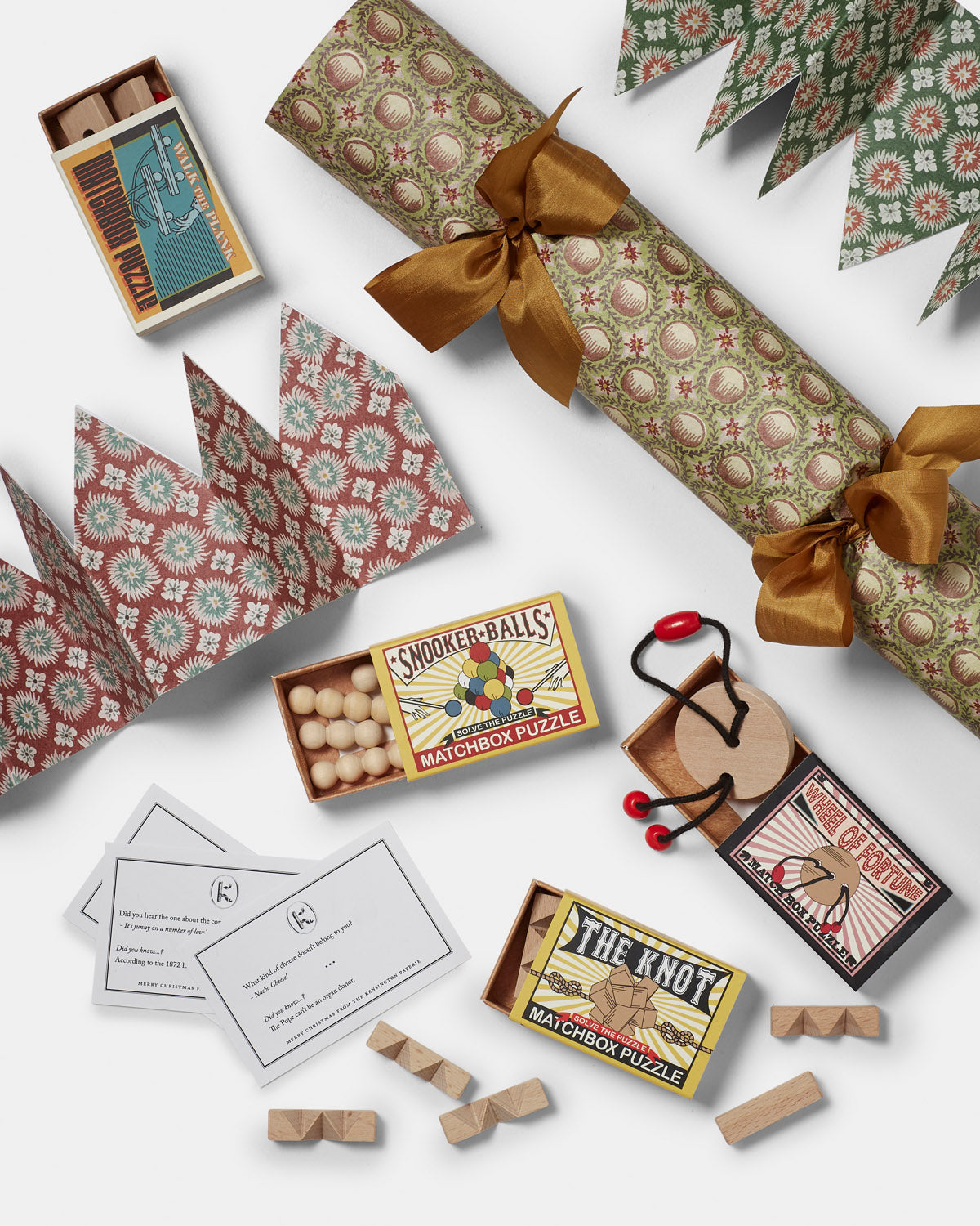 Set of Six Christmas Crackers: Block Print