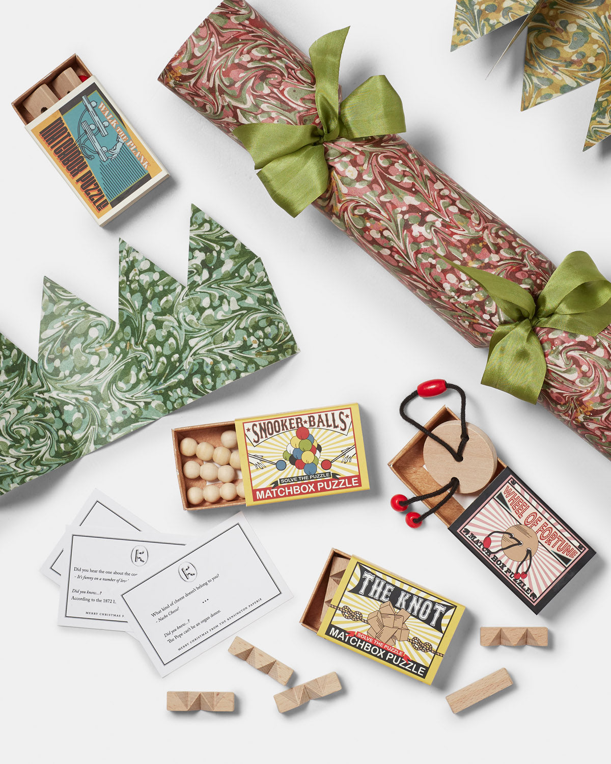 Set of Six Christmas Crackers: Marble