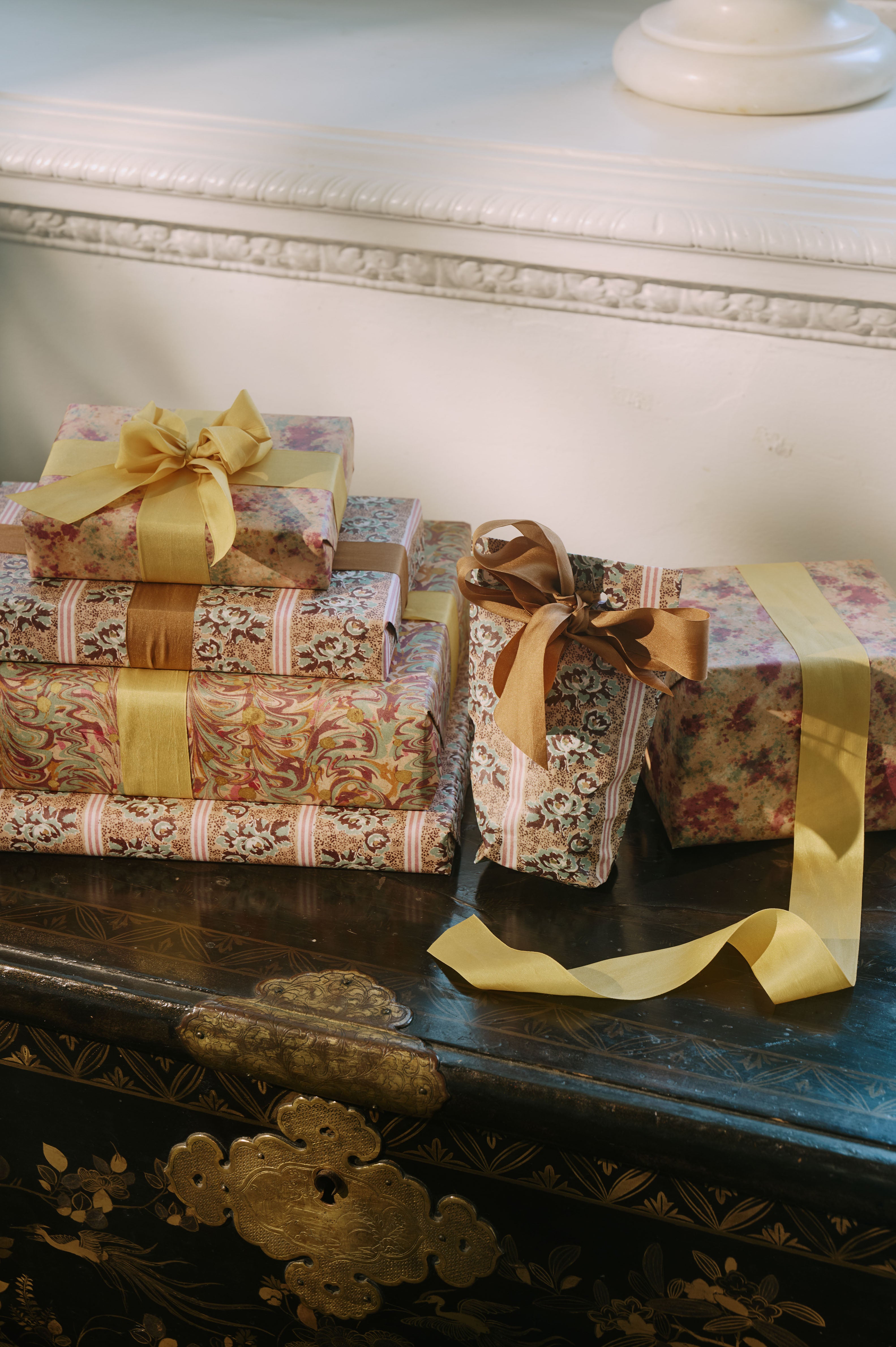 TKP & Sharland England: Wrapping Paper Sheet Set